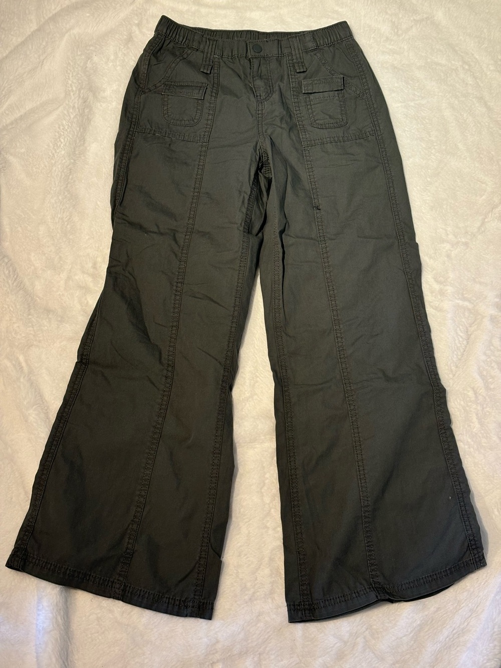 Wide-Leg Cargo Pants